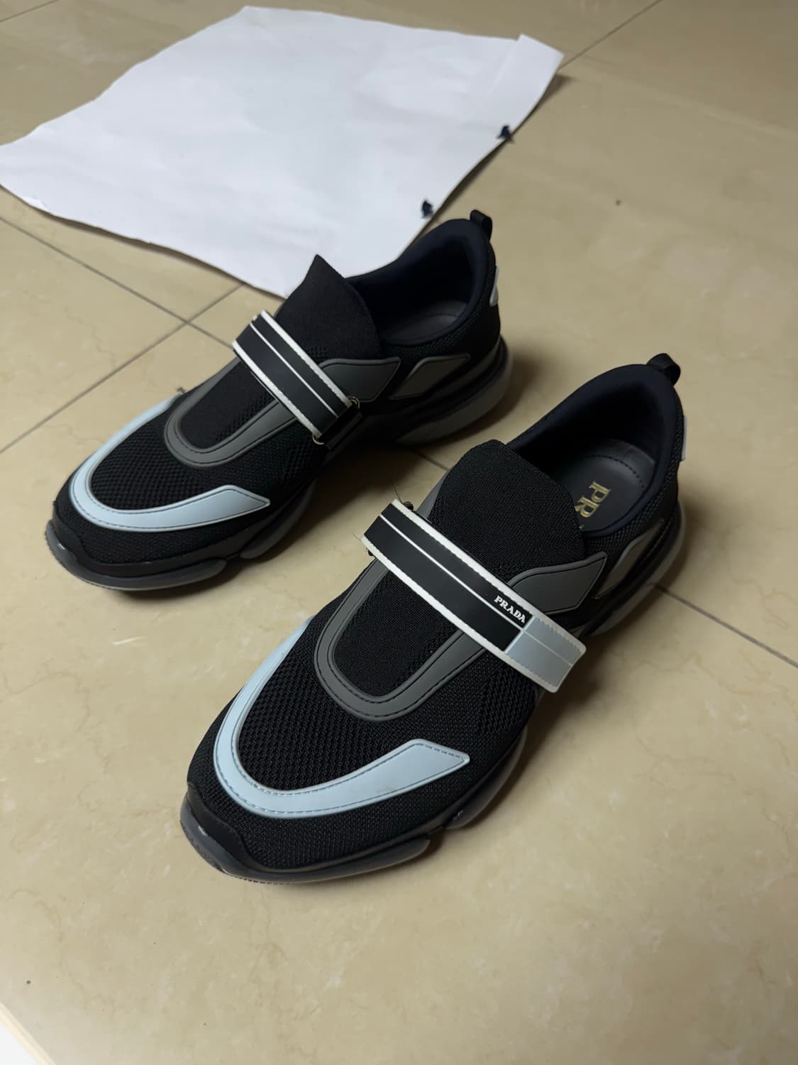 [285] 프라다 클라우드 버스트 스니커즈 검회 상품이미지1