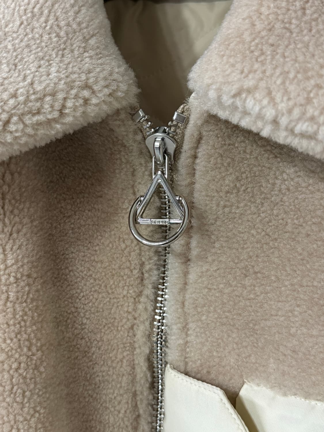 [50] 솔리드옴므 플리스 쉘파카 자켓 아이보리 상품이미지3