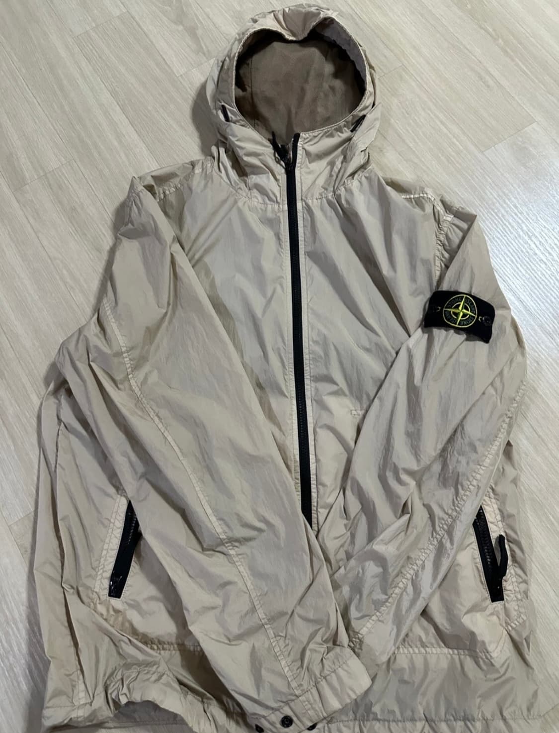 스톤아일랜드 바람막이 L 상품이미지2