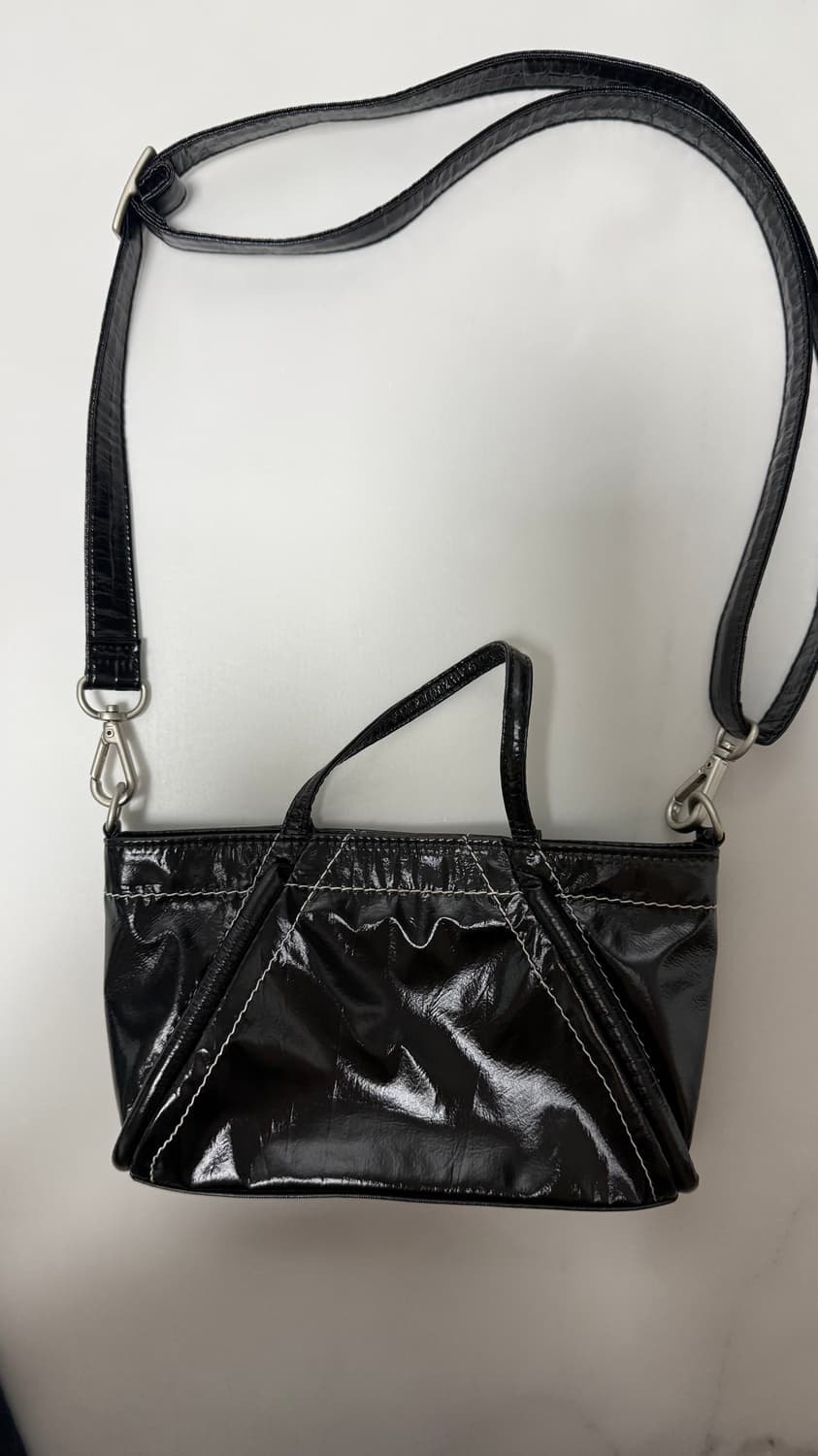 마뗑킴 미니 코팅 토트백 블랙 상품이미지2