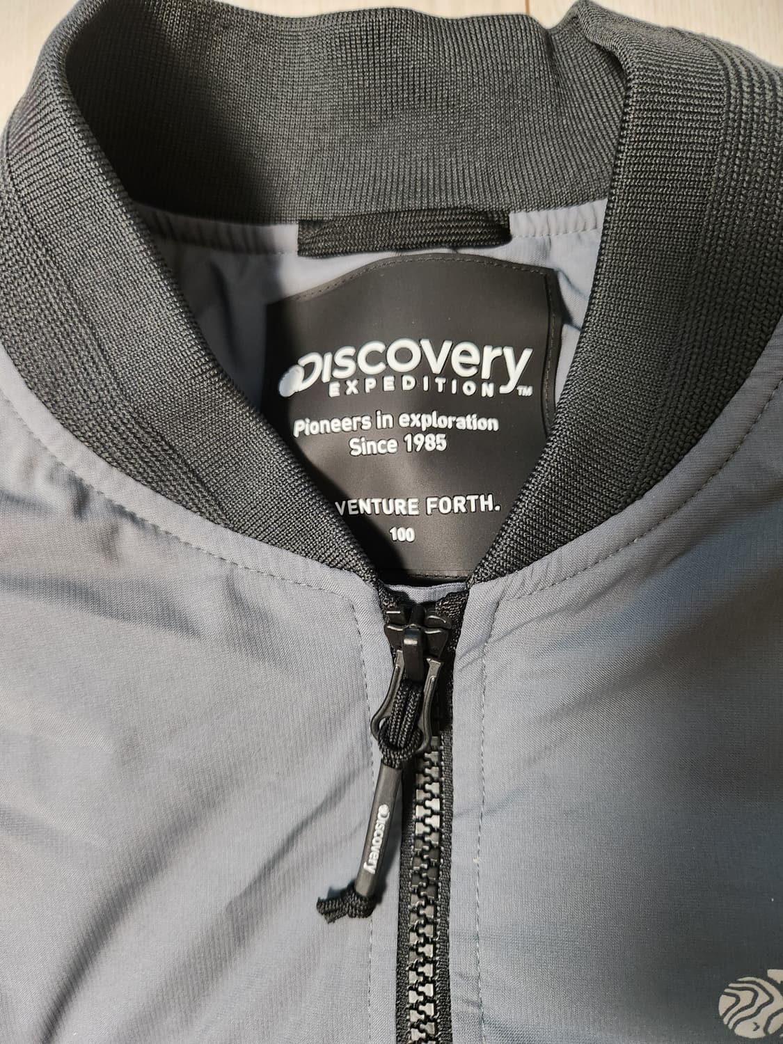 새상품급) 디스커버리 익스페디션 픽토르 구스 다운자켓 DMDJ7W861그 상품이미지5