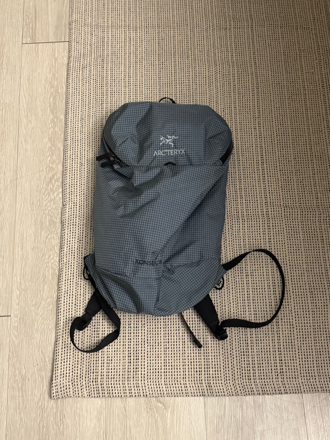 아크테릭스 컨실 15 백팩 넵튠 상품이미지1