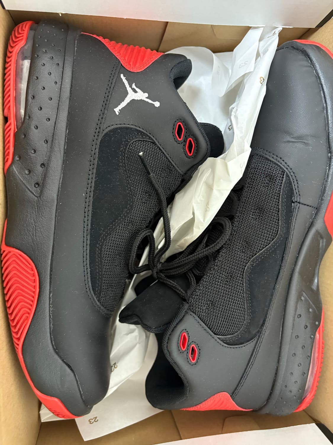 나이키 조던 맥스 아우라2 칠리 레드 상품이미지1