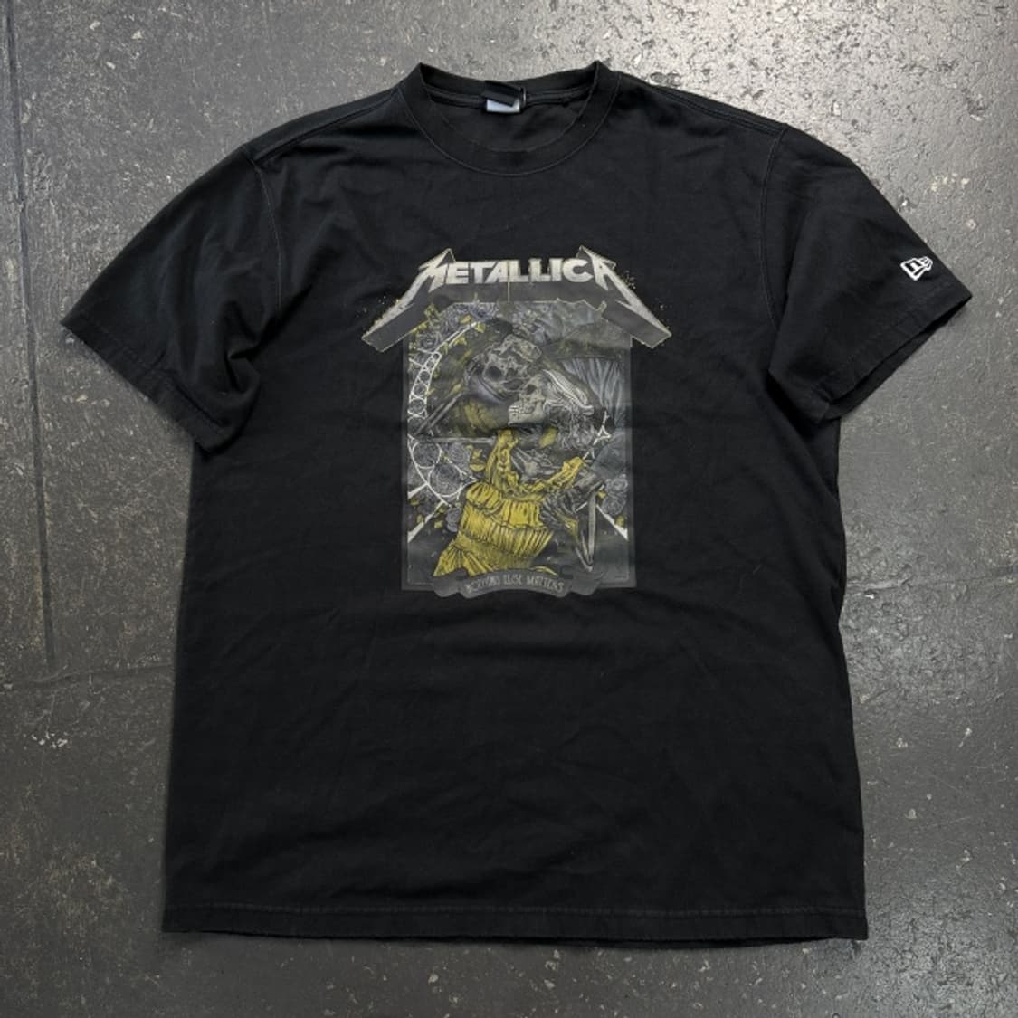 105 뉴에라 메탈리카 데미지 반팔티  상품이미지1