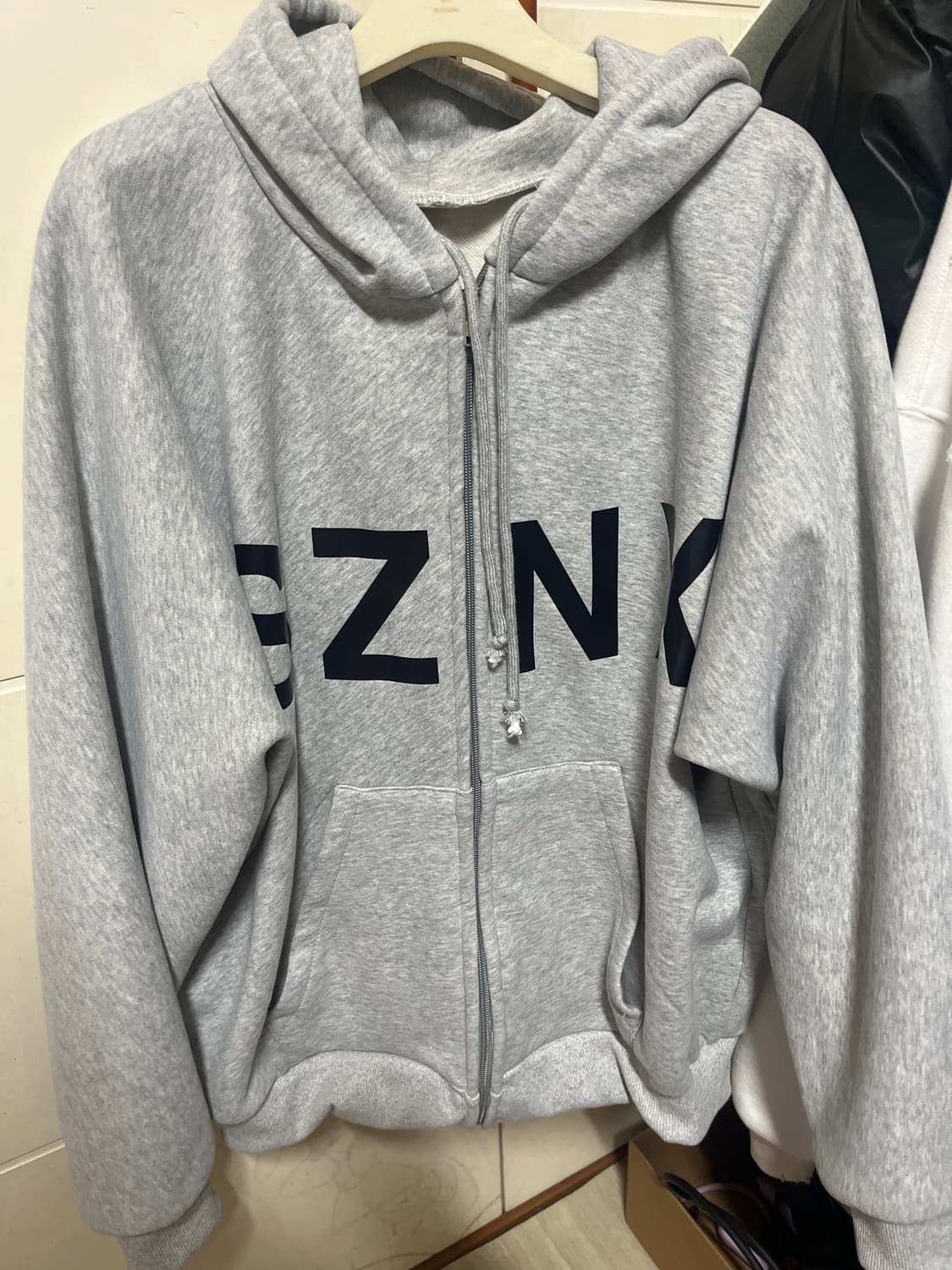 칸예 이지 후드집업 1사이즈 yeezy 에스파 닝닝 상품이미지3