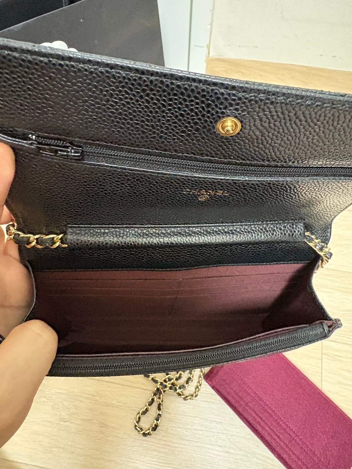 (새상품급, 정품) 샤넬 캐비어 금장 체인백 woc 상품이미지6