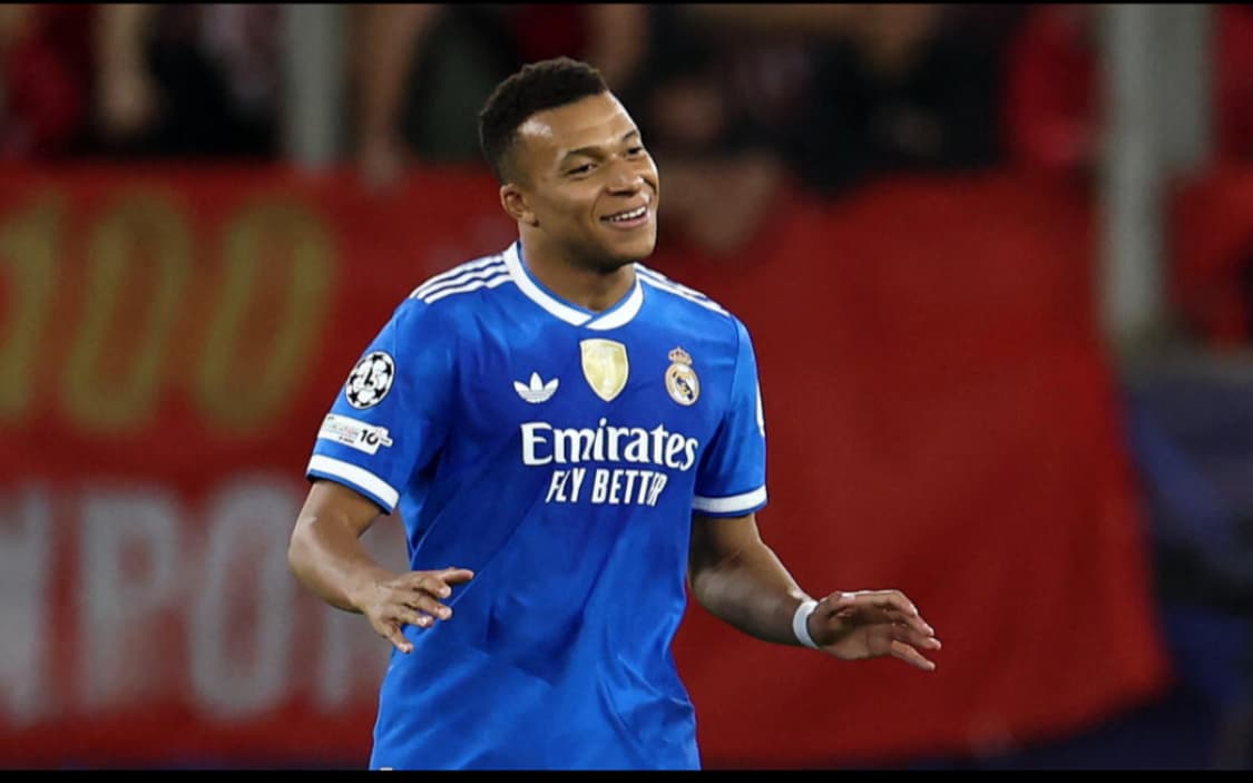 25-26 레알마드리드 써드 음바페 반팔 유니폼 L 상품이미지10