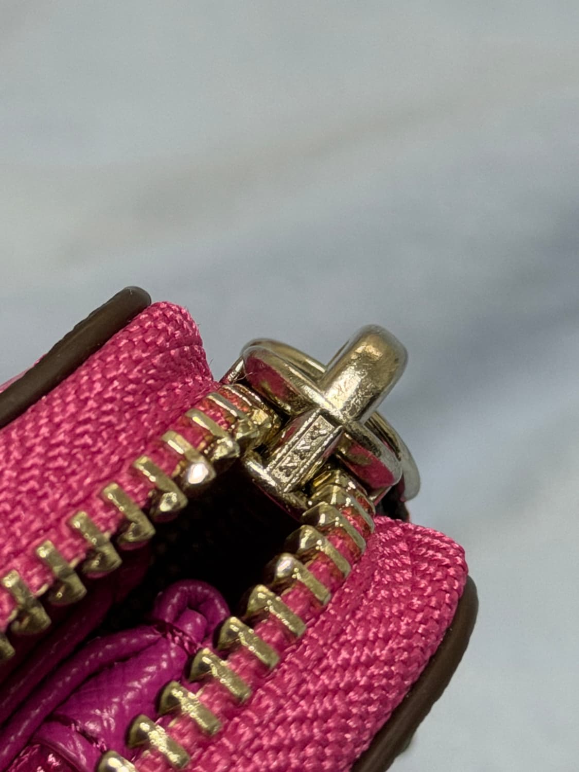 코치 사피아노 레더 아코디언 지갑 핑크 상품이미지5