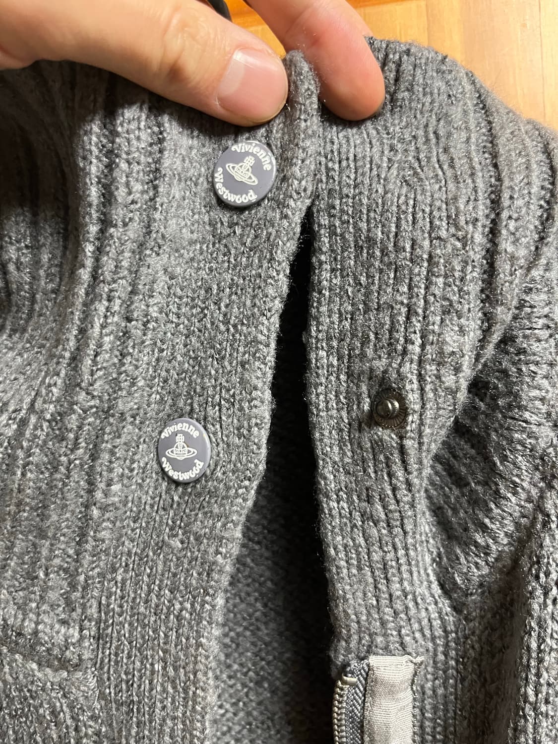 비비안웨스트우드 니트 집업 상품이미지6