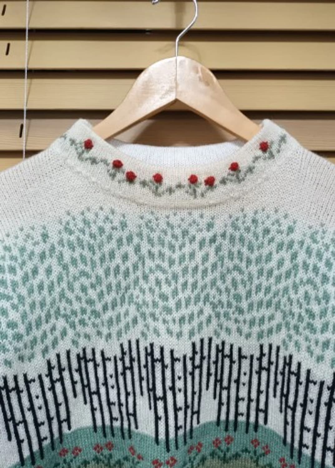 수입핸드메이드꽃 울크루넥니트 상품이미지1