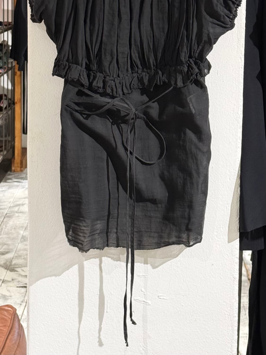 비비안웨스트우드 앵글로매니아 블랙 오프숄더 스트랩 블라우스 상품이미지5