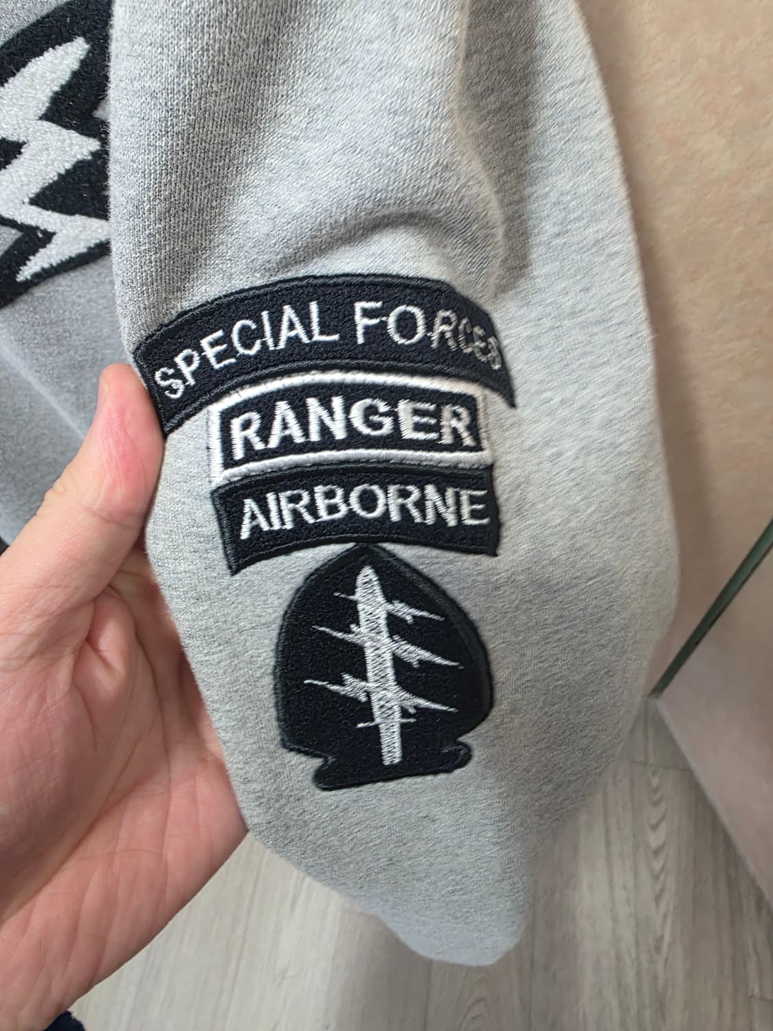 컴파씨 번개 맨투맨 상품이미지3