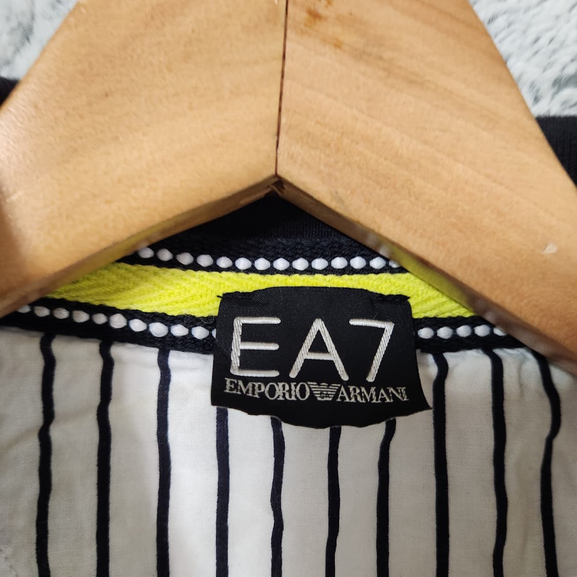 G715 [XL] 엠포리오 아르마니 반팔 카라티 백화점택
 상품이미지4