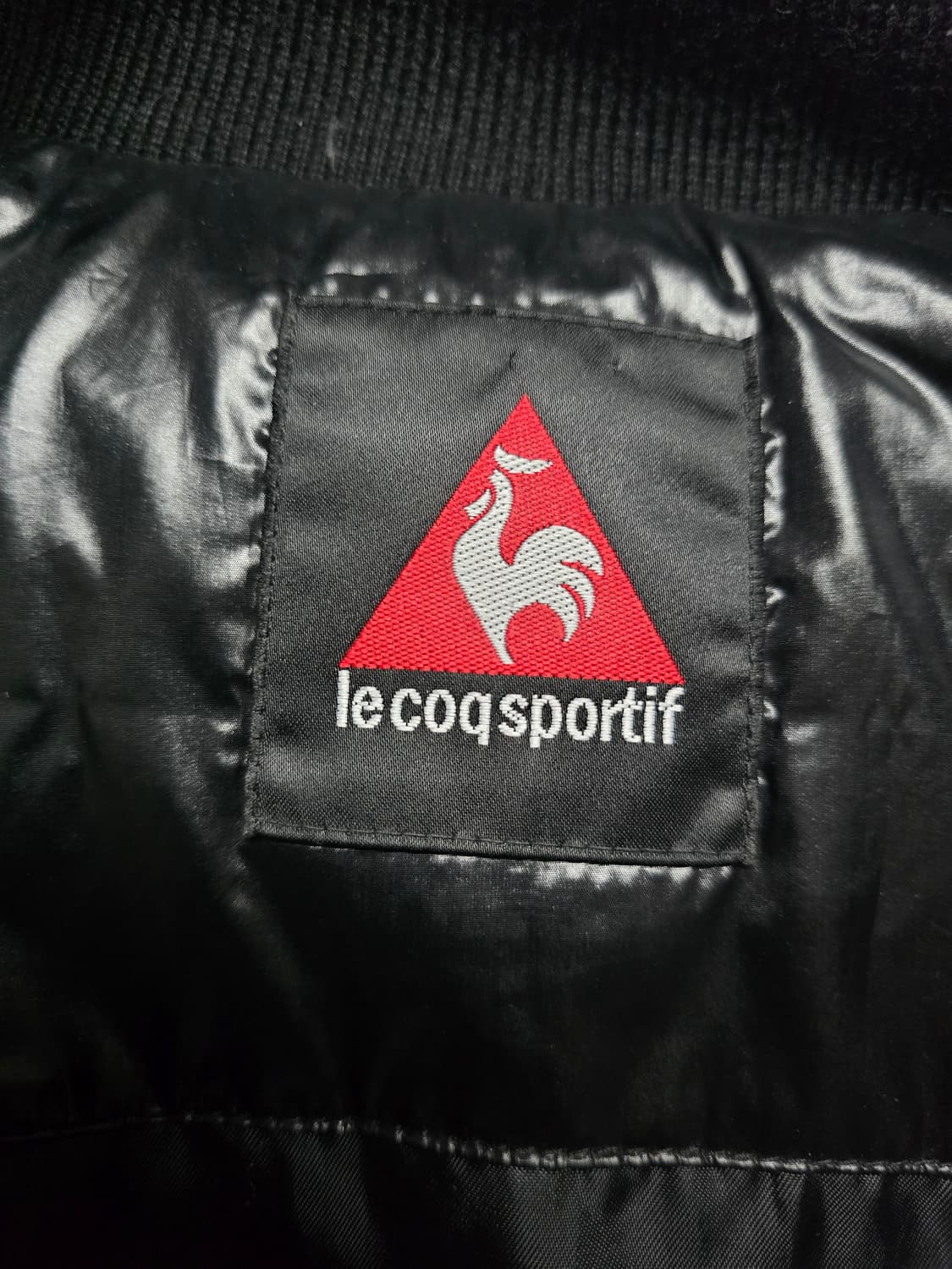 르꼬끄 스포르티브 덕다운 유광패딩.

싸이즈 100 남자. 상품이미지6