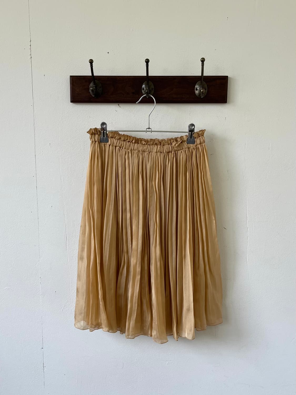 URBAN RESEARCH 베이지 플리츠 스커트 상품이미지1