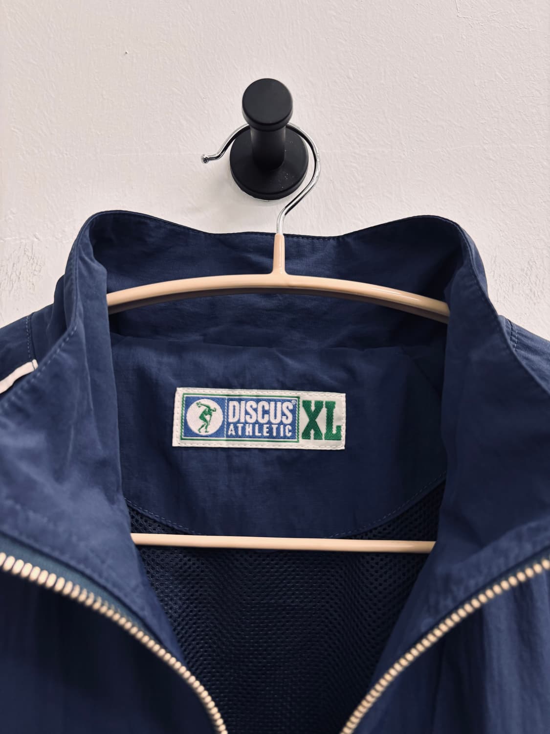 디스커스 애슬레틱 Discus Athletic 파이핑 트랙 웜업 자켓 상품이미지3