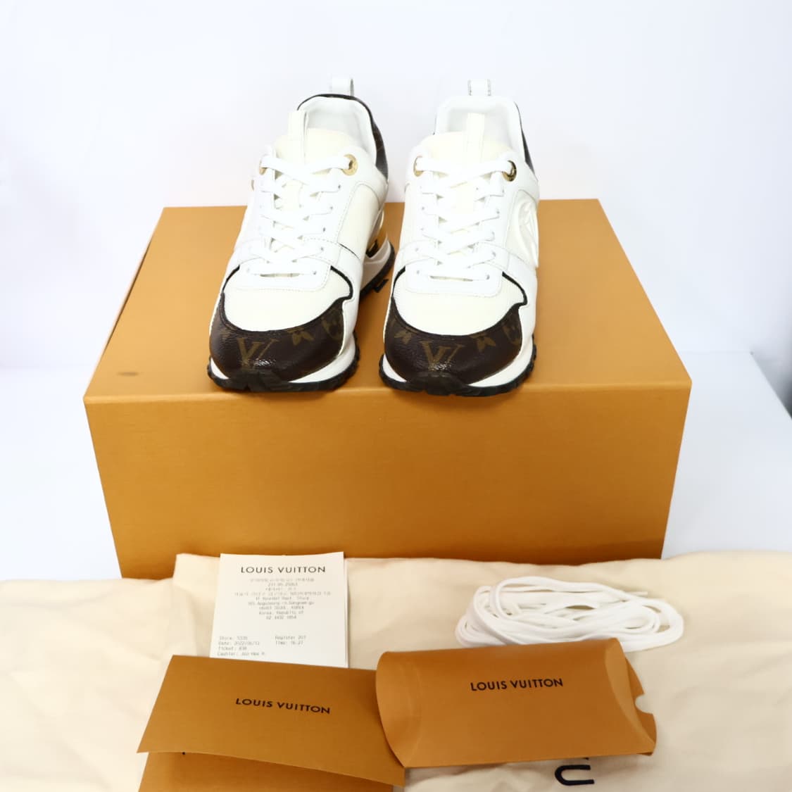 루이비통 LV로고 런어웨이 스니커즈 34.5/220 상품이미지9