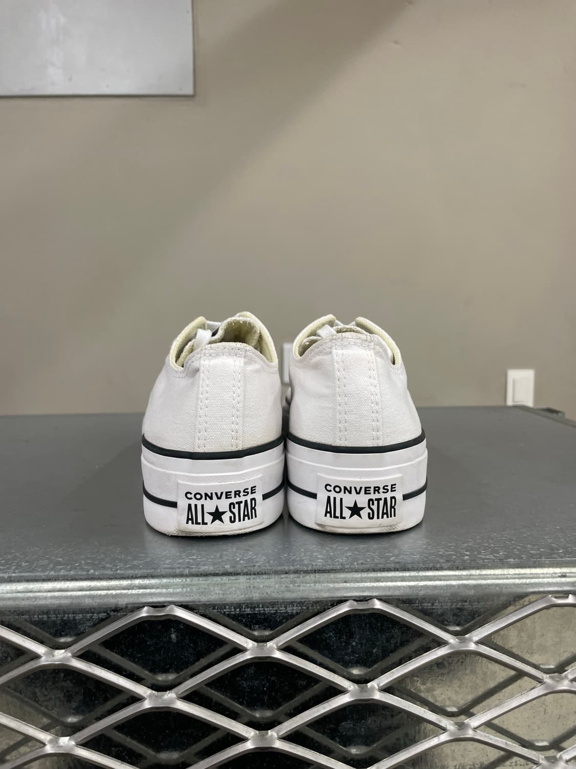 컨버스 척테일러 올스타 리프트 화이트240 상품이미지3