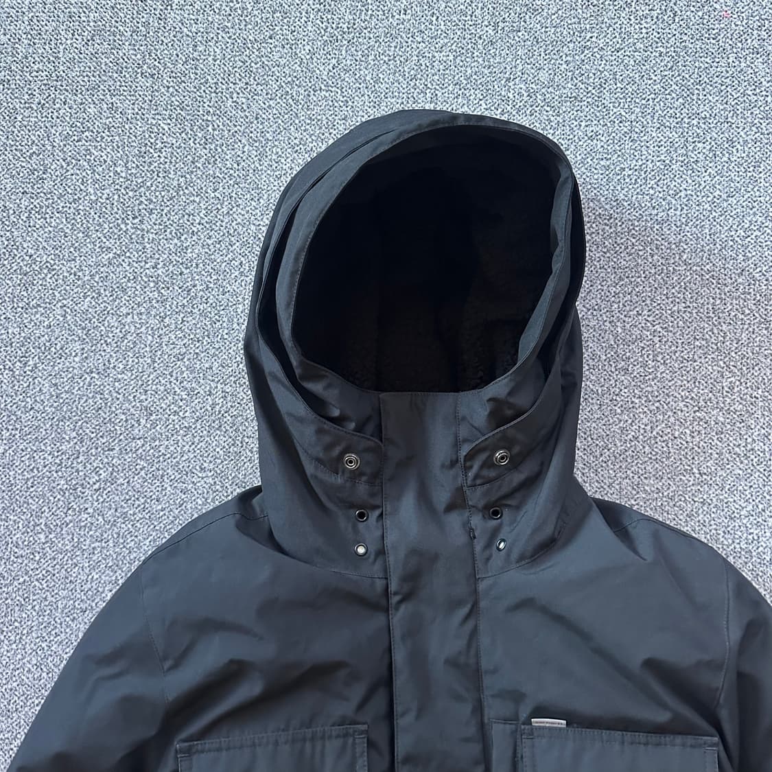 칼하트 블랙 후드 패딩 상품이미지2