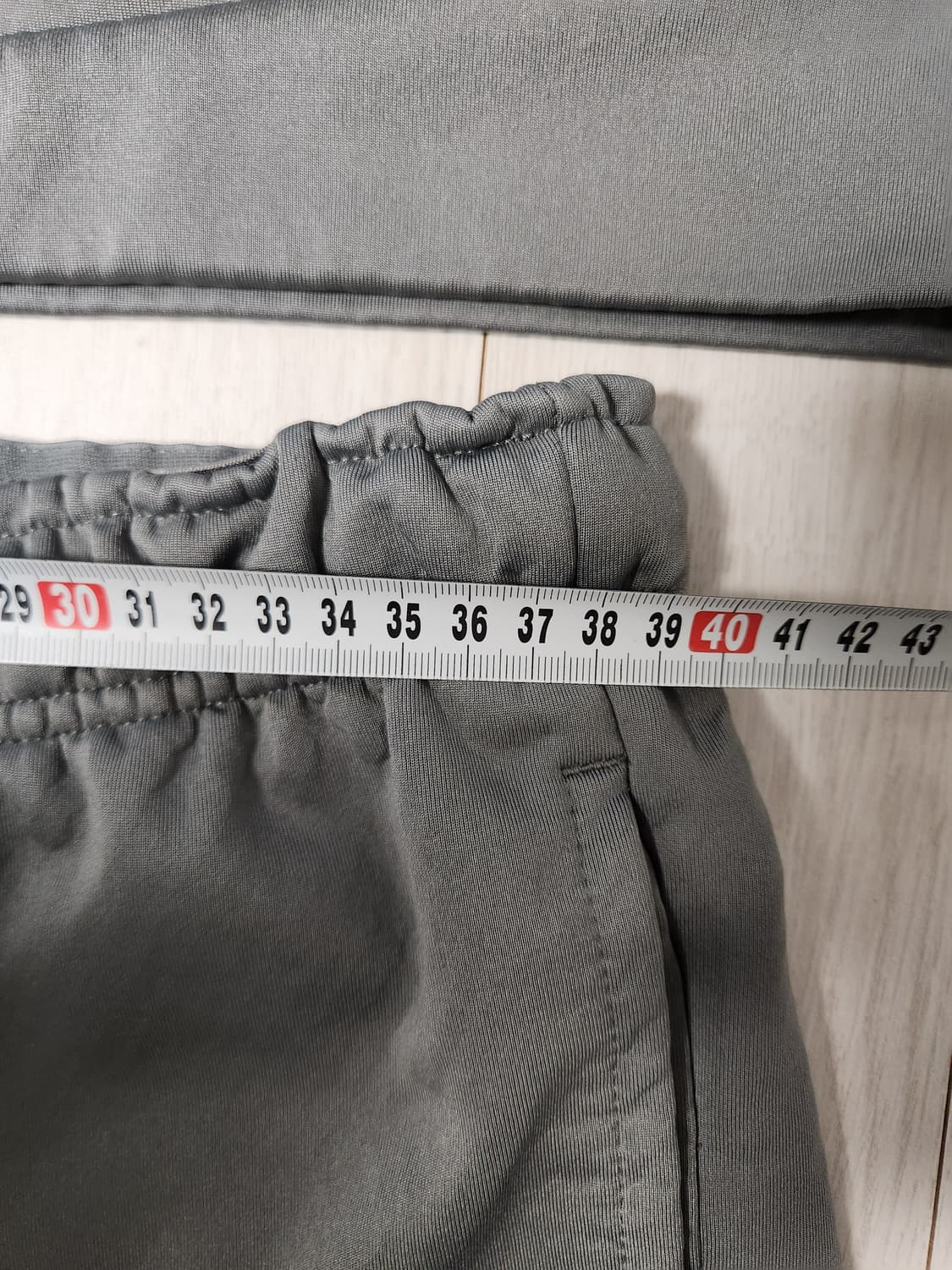 나이키 골드스우시 써마핏 기모 트레이닝 상하의 세트 사이즈L

상의는 오 상품이미지5