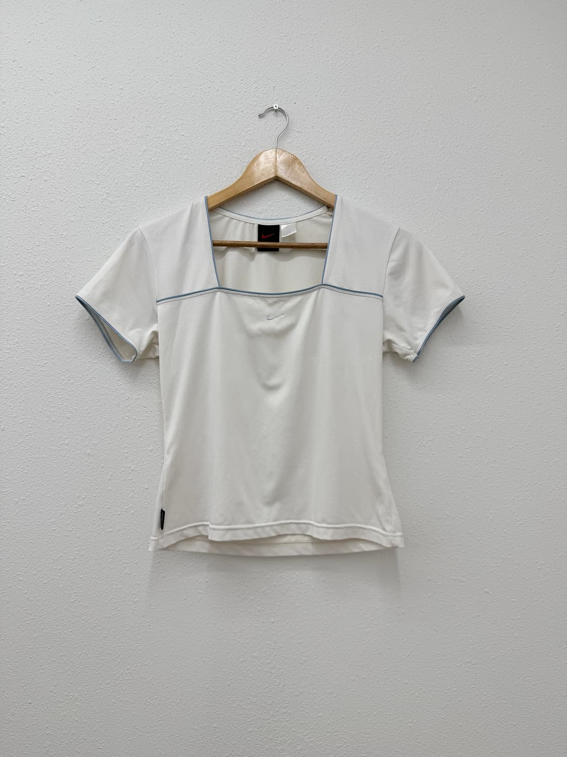 빈티지 나이키 스카이 스퀘어넥 반팔티 상품이미지1