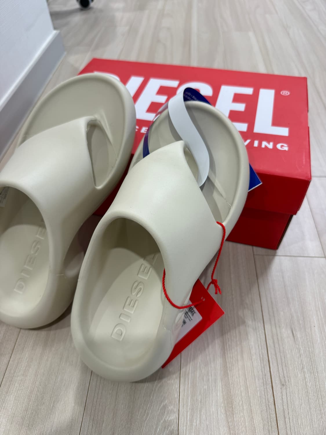 디젤 슬리퍼 아이보리 새상품 260 상품이미지1