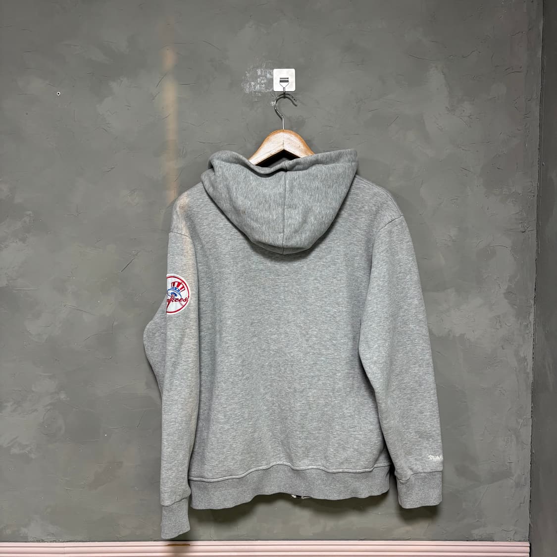 미첼엔네스 뉴욕 양키스 후드집업 그레이 상품이미지5