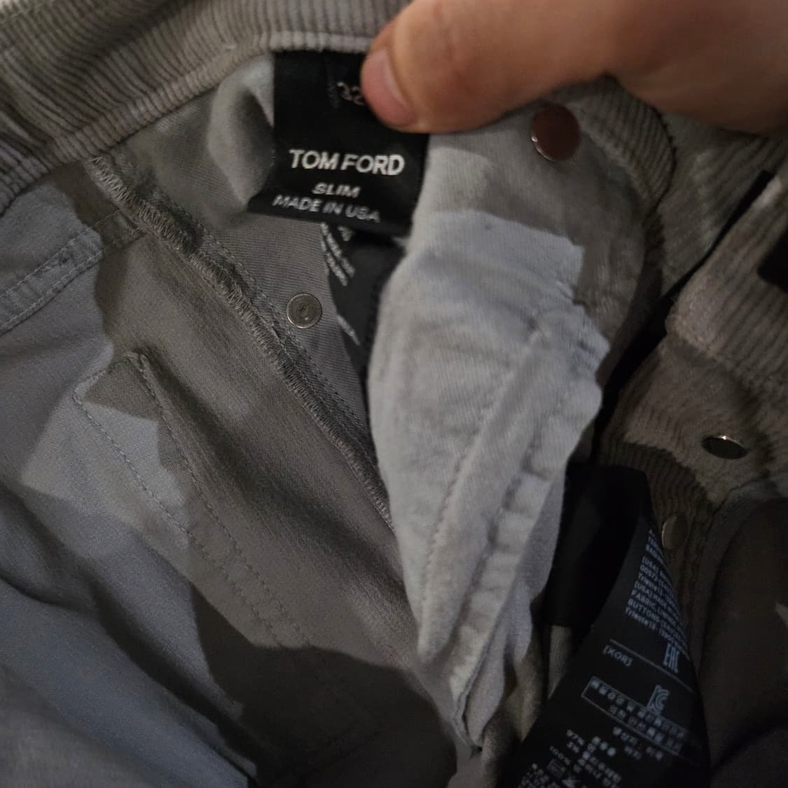 톰포드 슬림 핏 스웨이드 패치 코듀로이 팬츠 상품이미지6
