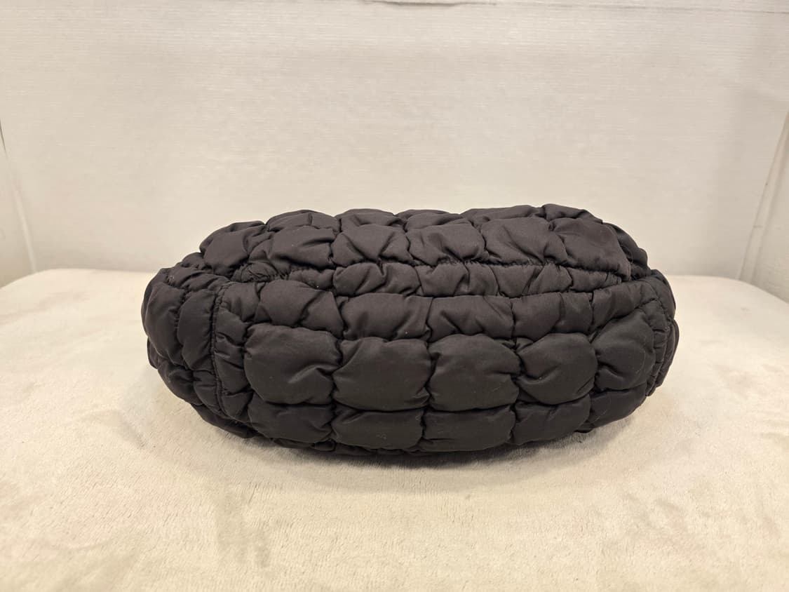 COS 코스 퀼티드 구름백 숄더백 블랙 상품이미지6