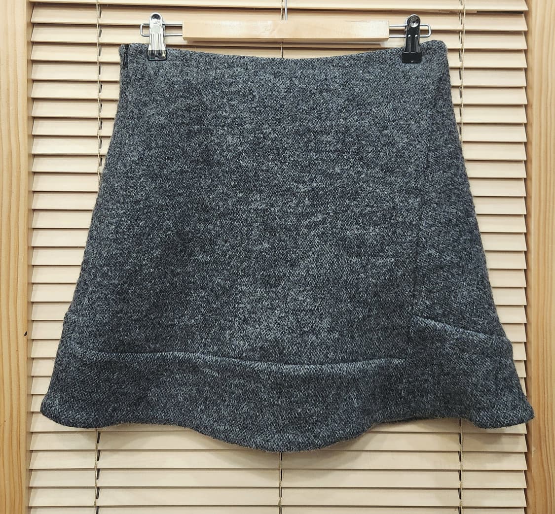 (새상품급)마르니 버진울 미니스커트M 상품이미지2