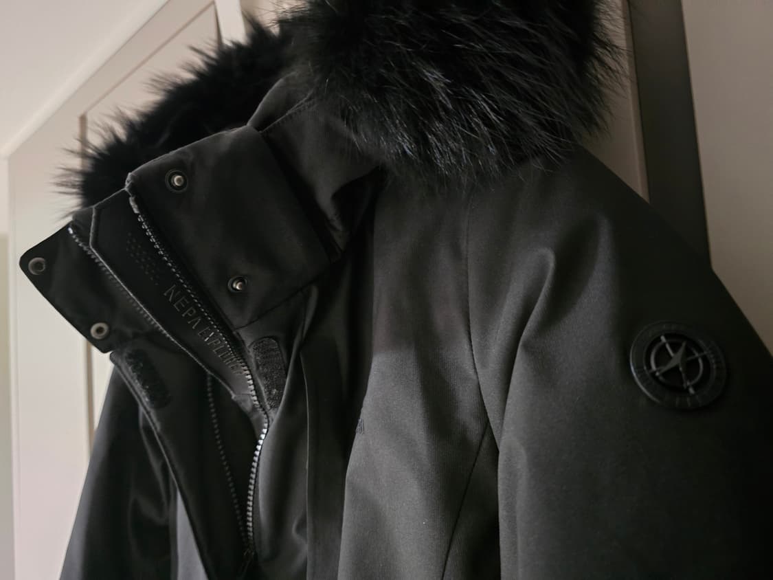 네파 여성 구스다운 롱패딩.  싸이즈95 상품이미지4