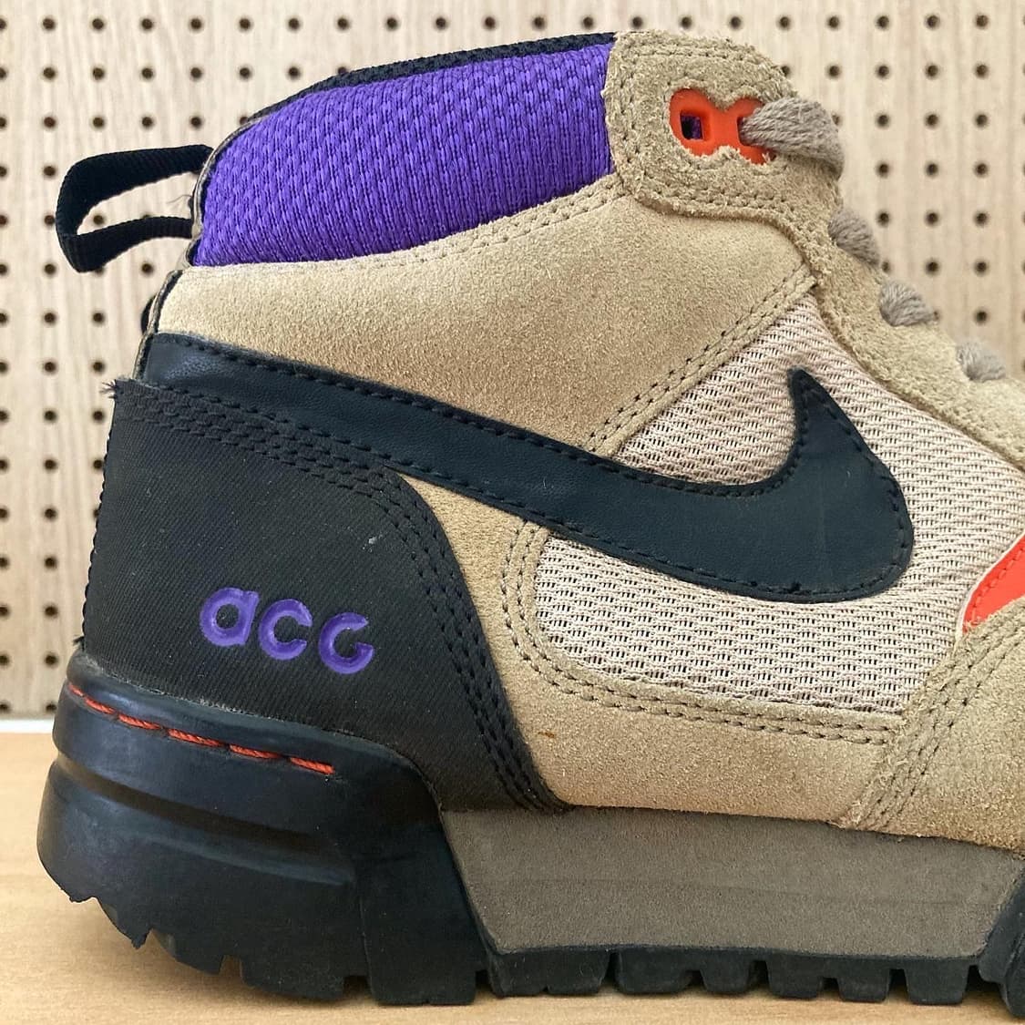 나이키 ACG 파이로클라스트 미드 상품이미지8