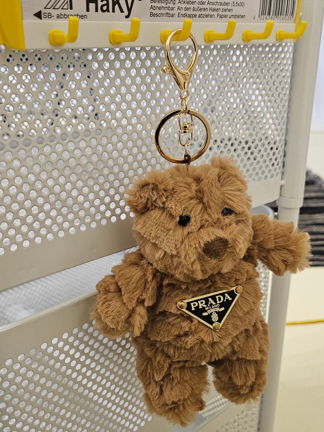 프라다 업사이클링 키링 커스텀 곰돌이 인형 상품이미지1