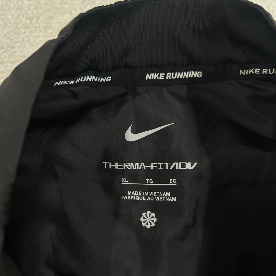 나이키 러닝 패딩 조끼  상품이미지2