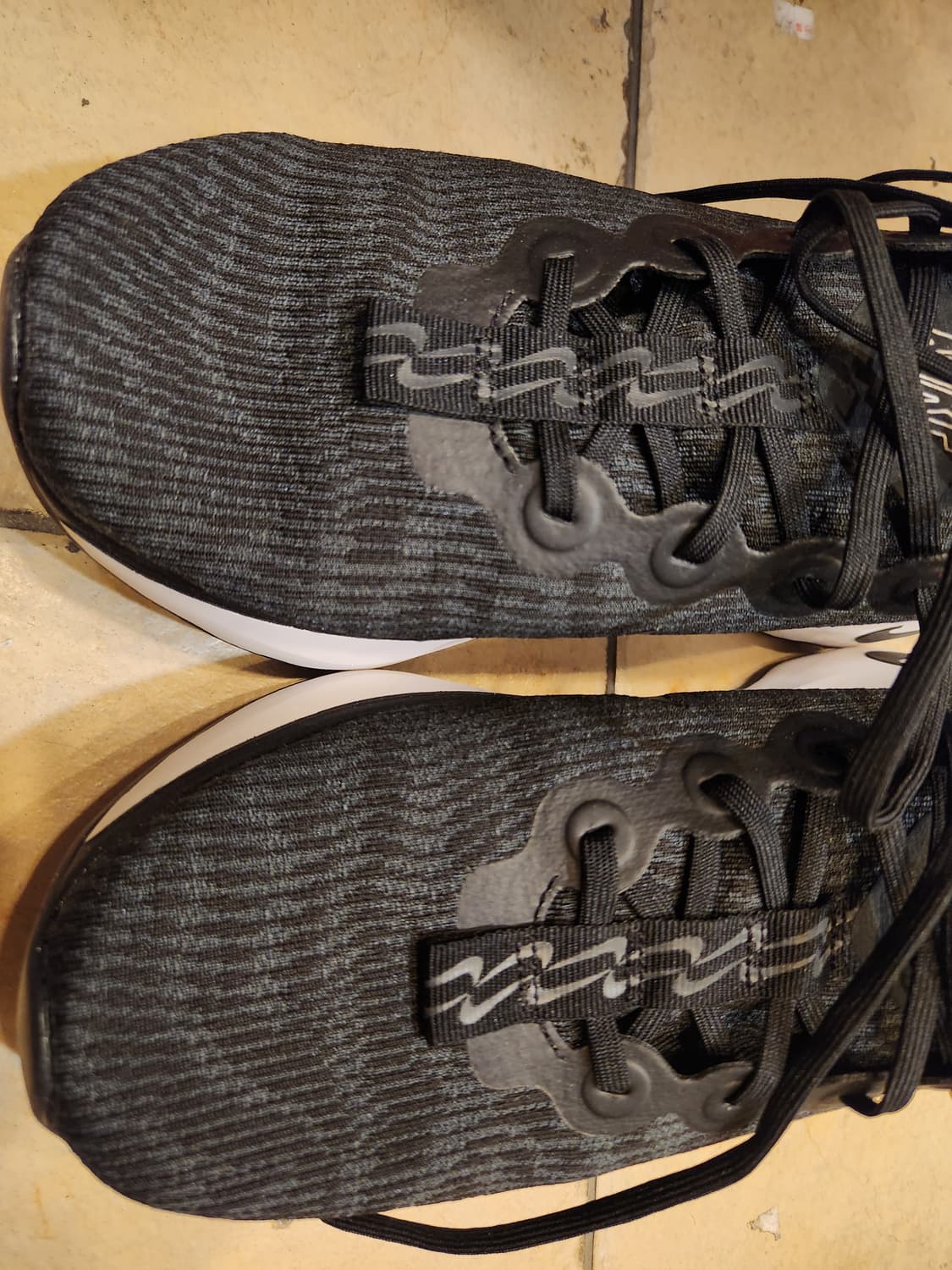 나이키 모티바 블랙 290 상품이미지3