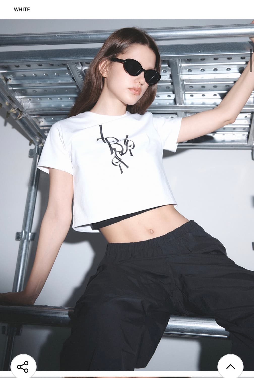 (FREE) 레더리 LR 로고 크롭 반팔 티셔츠 [WHITE] 판매 상품이미지7