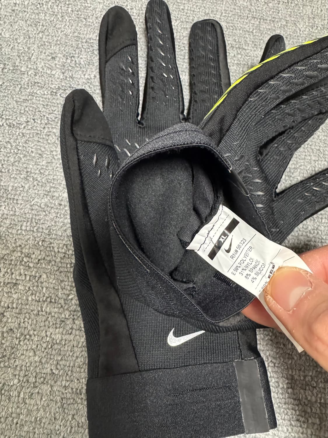 나이키 써마핏 아카데미 풋볼 글러브 블랙 볼트 XL사이즈 판매합니다 상품이미지4