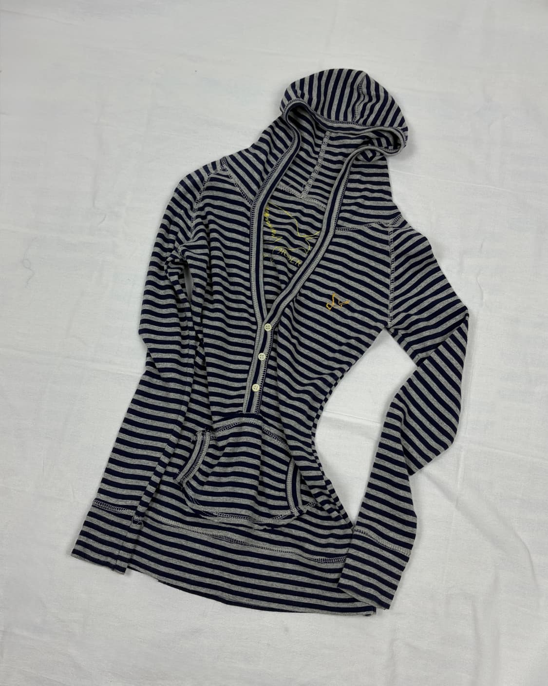 Stripe Henley-Neck Hoodie 상품이미지1