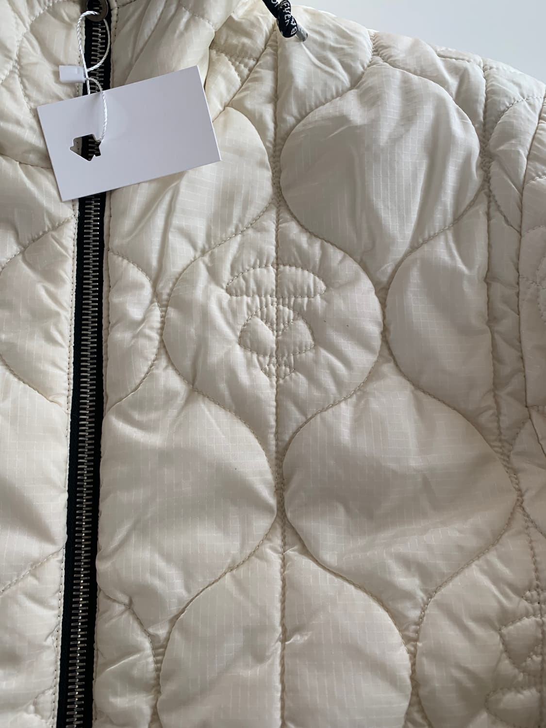 Bape 베이프 리버서블 경량 패딩 상품이미지4