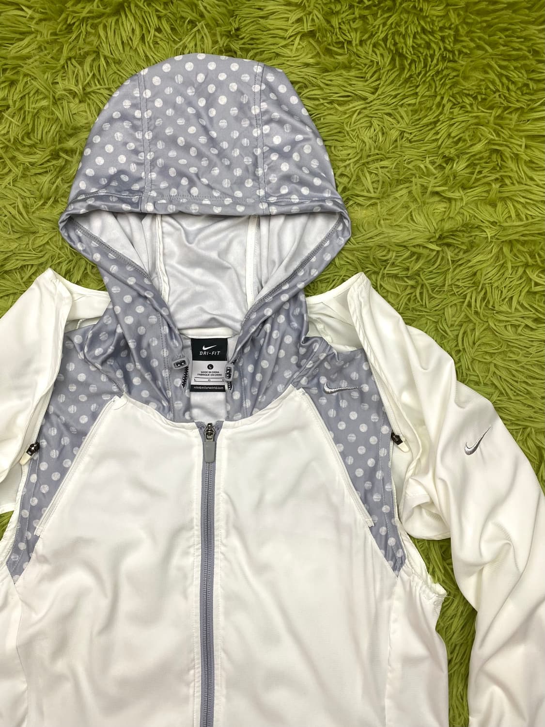 나이키 ‘드라이 핏’ 폴카 도트 후드 디테쳐블 윈드 브레이커 자켓 상품이미지2