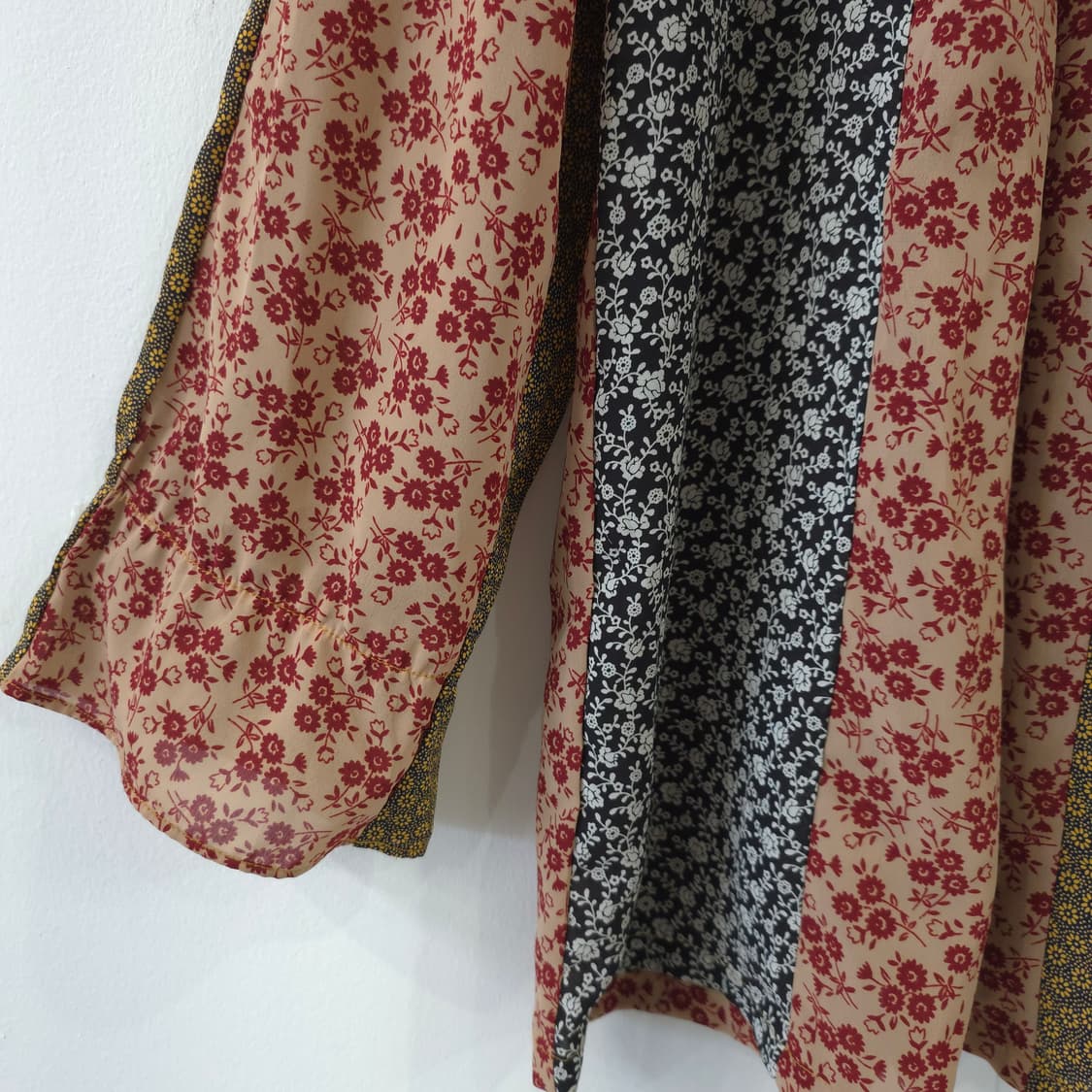 빈티지 믹스 플로럴 패치워크 블라우스 상품이미지6