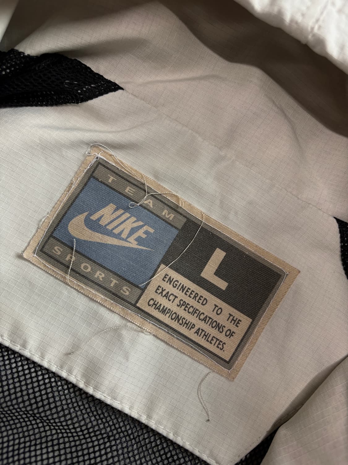 나이키 스우시 올드스쿨 사이드라인 바람막이 4758 상품이미지5