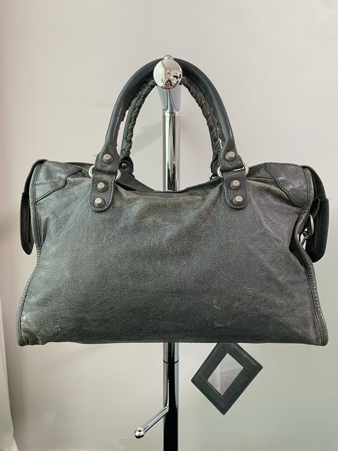 발렌시아가 모터백 상품이미지6