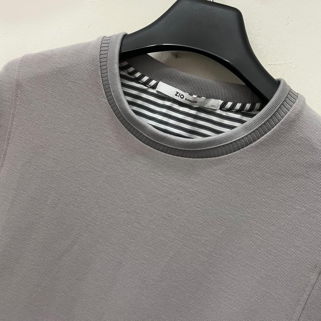 지오송지오 셔츠 배색 라운드넥 니트 100 상품이미지3