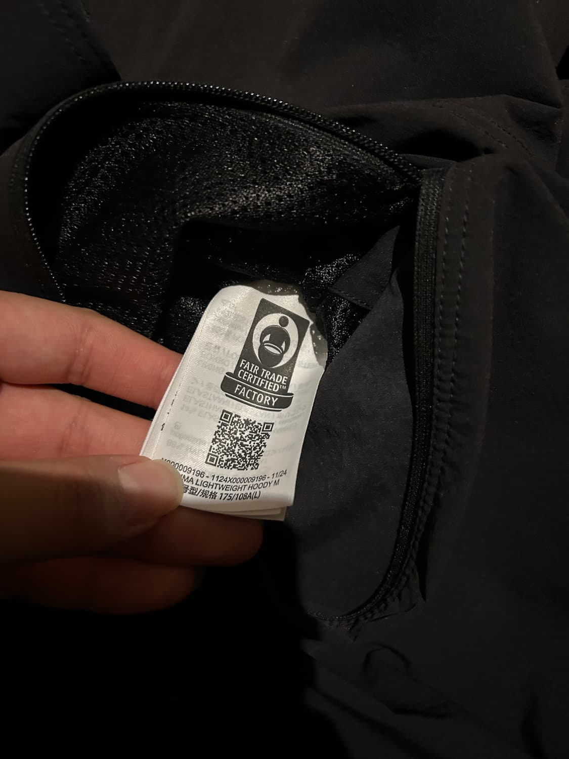 [새상품급/25ss L] 아크테릭스 감마 라이트웨이트 후디 신형 블랙 상품이미지4