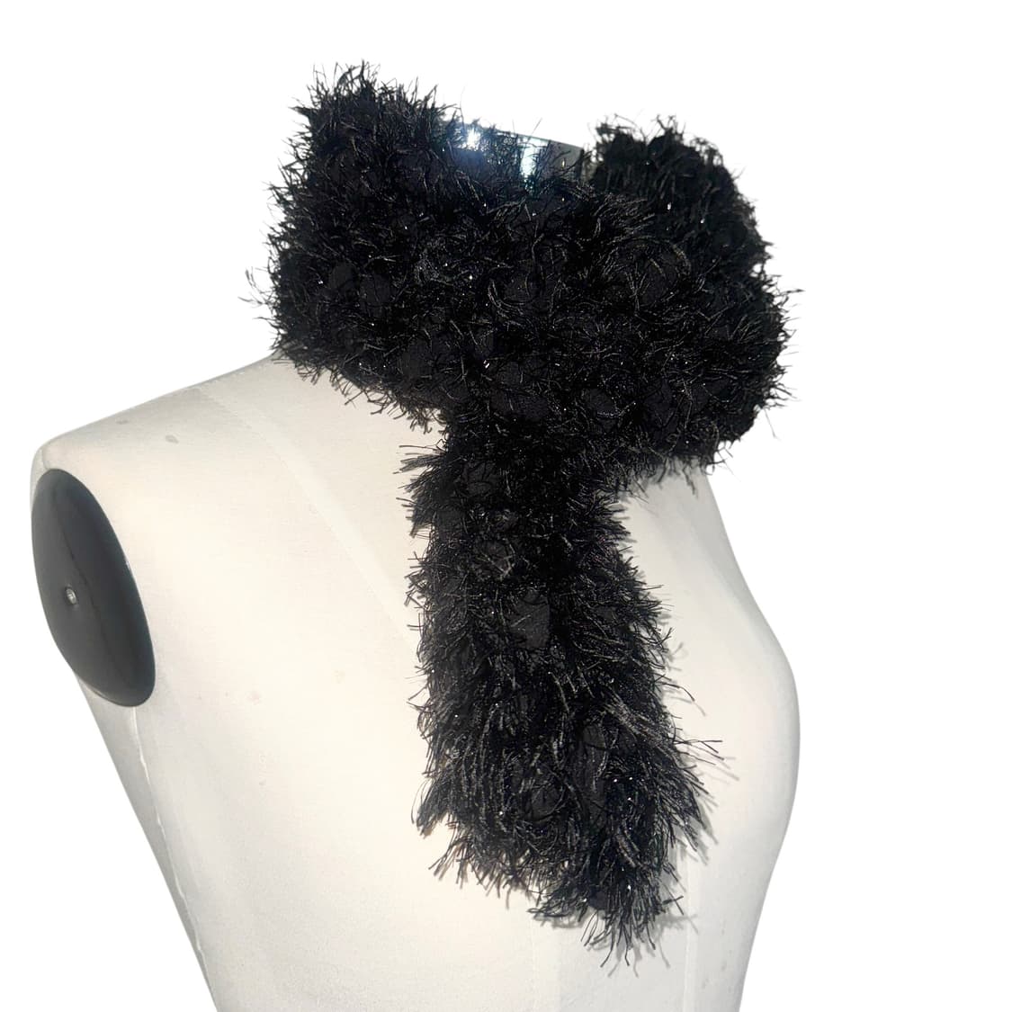 Rough Pom Pom Black Muffler 상품이미지2