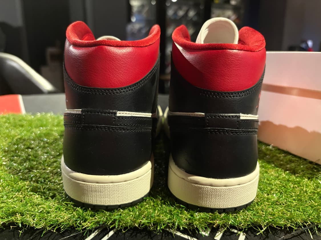 [새상품/w285]조던1미드 블랙짐레드 35%이상할인 상품이미지5