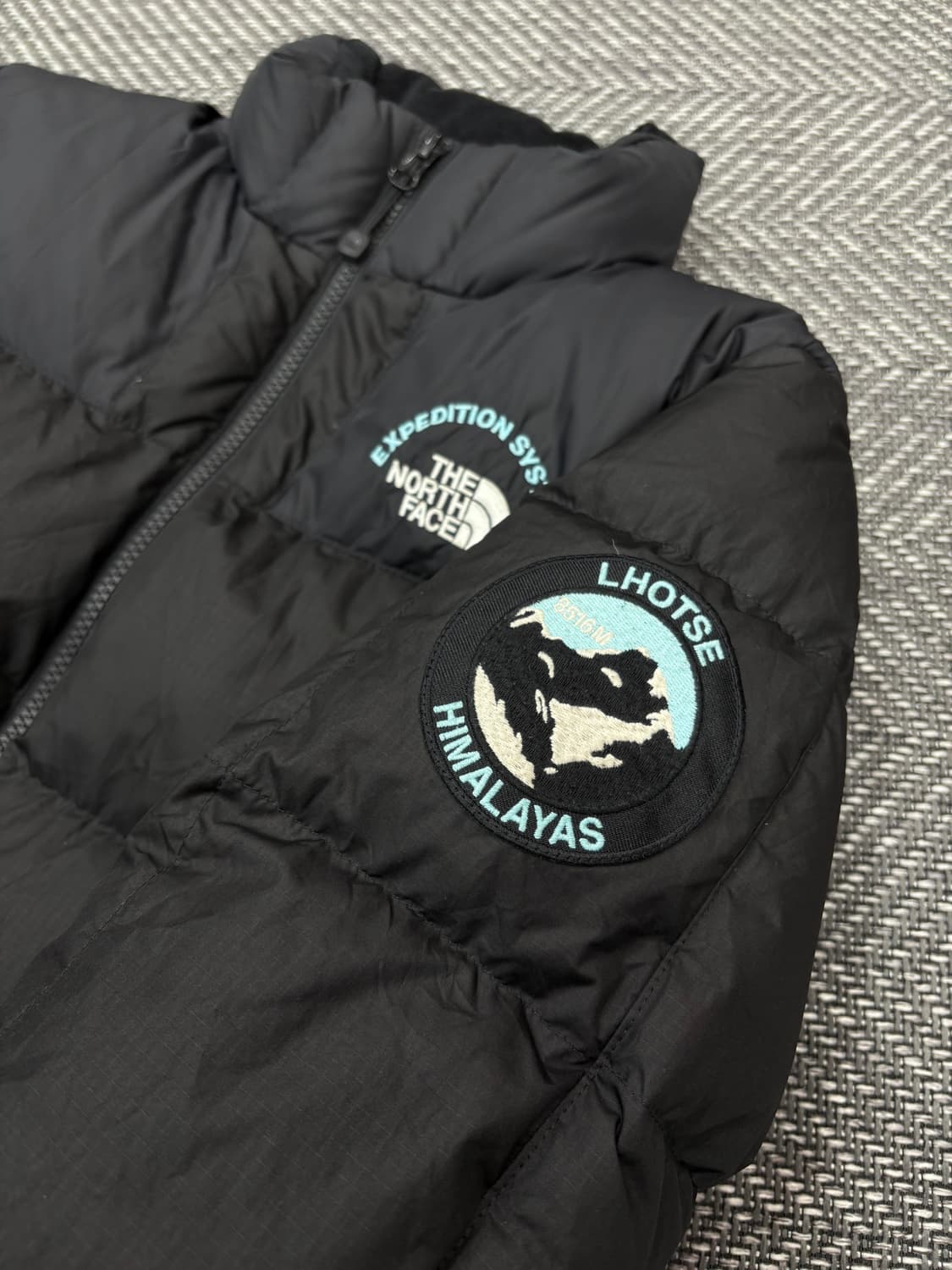 노스페이스 패딩 블랙 상품이미지4