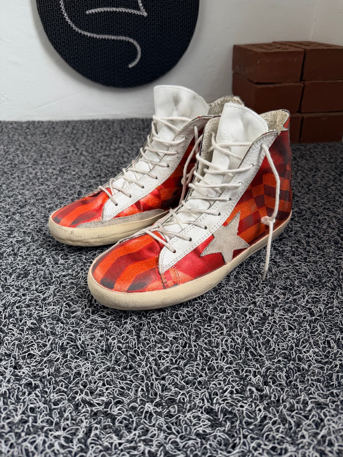 골든구스 프란시(Francy) 하이탑 스니커즈 - 지오메트릭 레드/오렌지 상품이미지6
