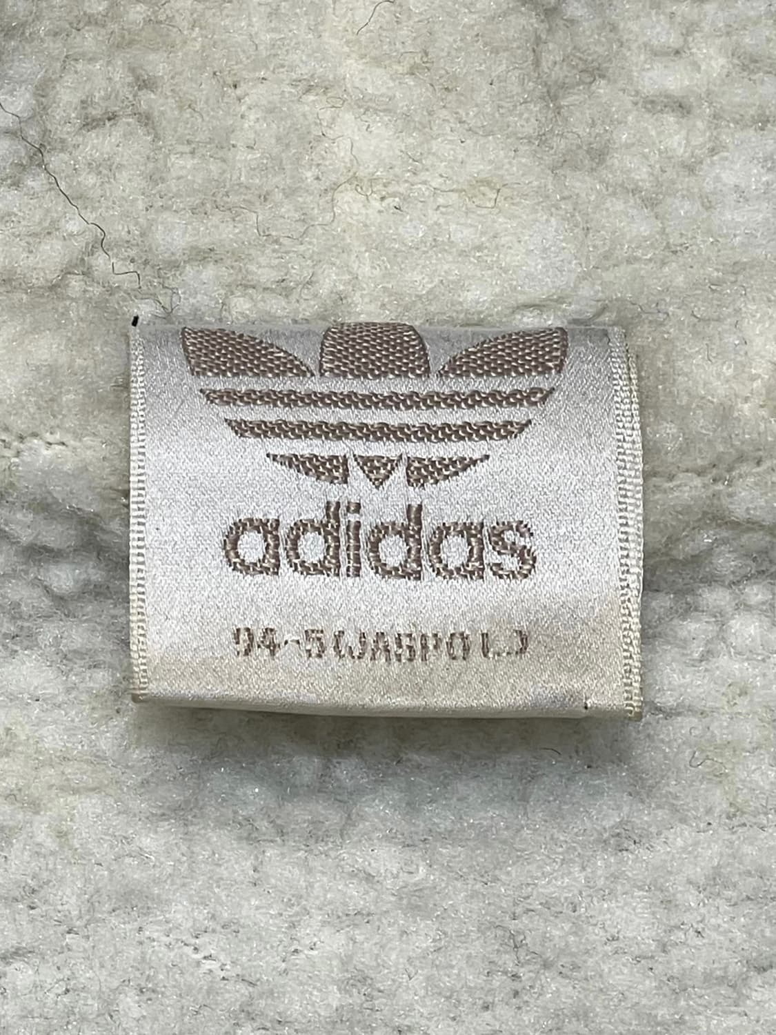 90‘s 아디다스 데상트 콜라보 양털 누빔 후드집업 상품이미지4